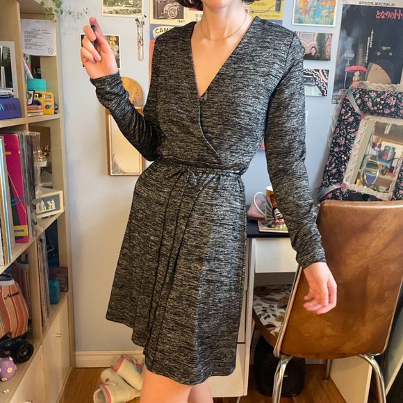 GAP knitted grey tie waist skater dress! - Picture 4 of 12